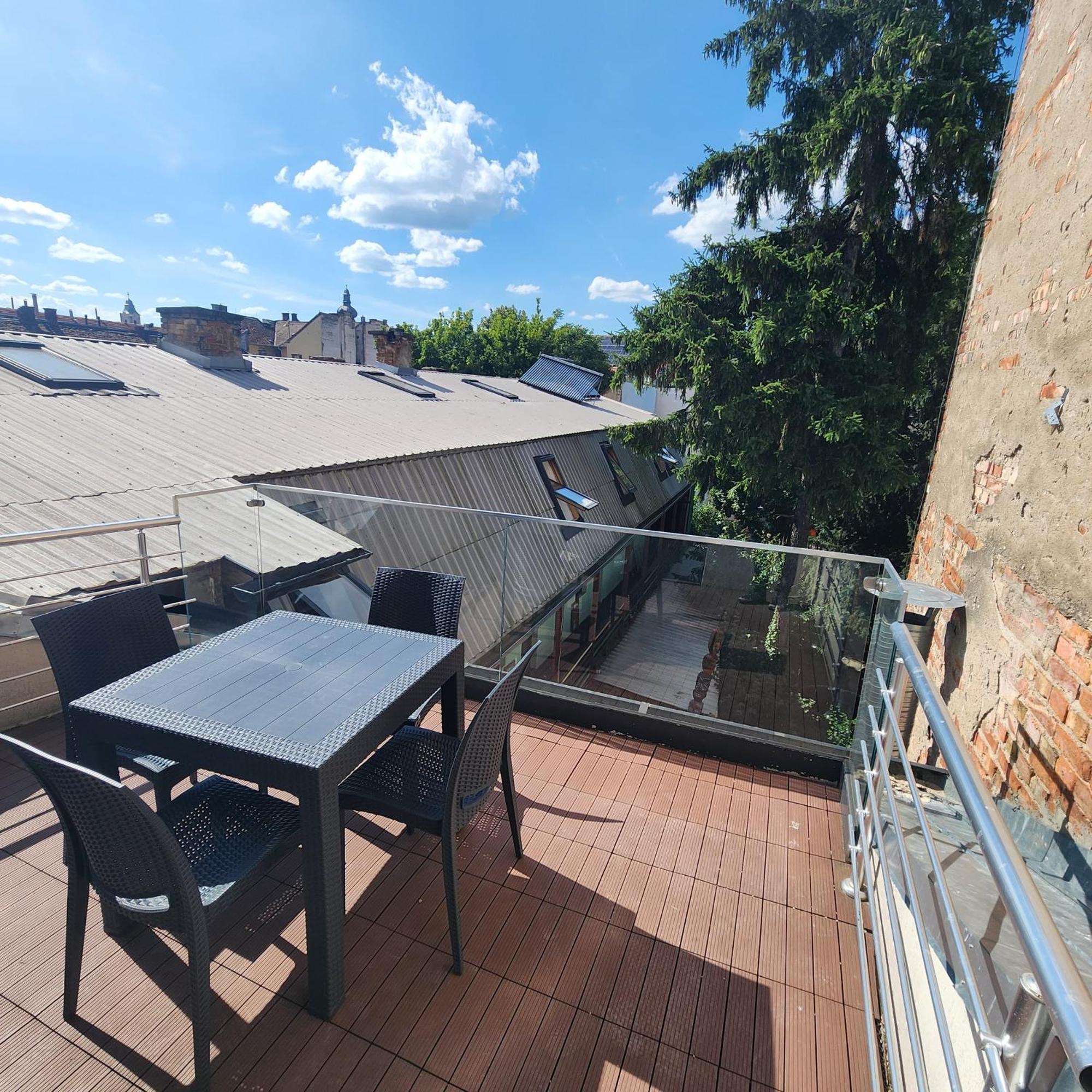 City Center Apartment -M Kaloşvar Dış mekan fotoğraf